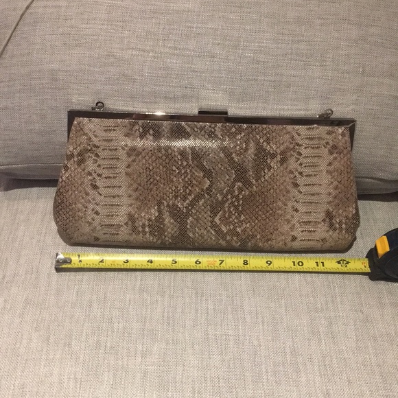 Danier Genuine Leather snakeskin print purse - Picture 8 of 8